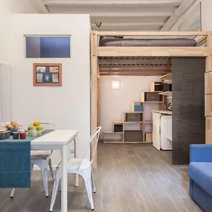 https://super-fashion-loft-in-milano-isola-district.it-lombardy.com